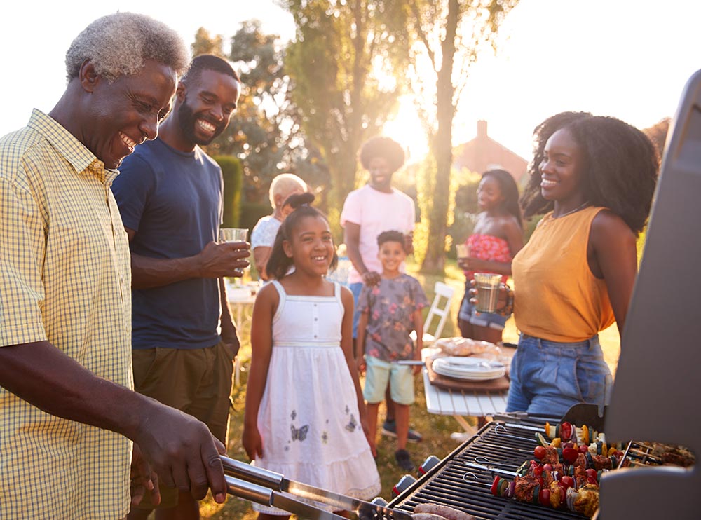 Charleston, SC Family Barbecue Grilling on a Grill from M&M Oil and Propane